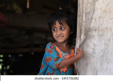 Tharparkar Sindh, Pakistan - March, 2019: Poor Village Girl Boys Woman Children Smiling Shying Face Closeup In Traditional Dress Thar Desert And Rajhastan India, Hinduism In Pakistan Hindu People