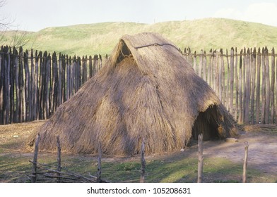 Thatched Hut, Indian Cahokia, Illinois