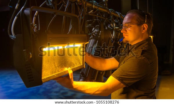 Lighting technician