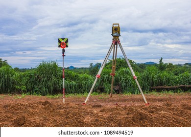 Theodolite for road construction, Theodolite for waterway construction.