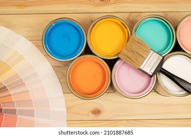 There are a variety of ways to match your favorite furniture colors with interior paint colors, such as using a monotone color matching method.