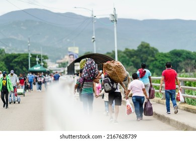 Viele Venezolaner überquerten die Grenze in das Land Kolumbien. Diese wurde am 61222 in La parada, Kolumbien, gefangen genommen. 