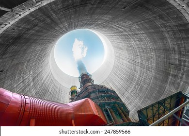 Thermal power plant with large chimney