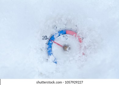 145 Minus 20 degrees Images, Stock Photos & Vectors | Shutterstock