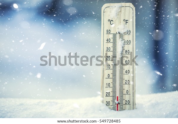 Thermometer On Snow Shows Low Temperatures Stock Photo 549728485 ...