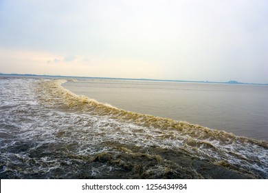 Qiantang River Tide Hd Stock Images Shutterstock