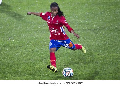 Thessaloniki, Greece, Oct  7, 2015: Orebro Chuknudi Ogonna In Action During  The UEFA Womens Champions League Game Between Paok Vs Orebro DFF , Played At Toumba Stadium