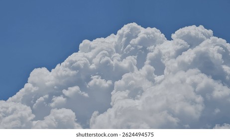Thick clouds in the blue sky