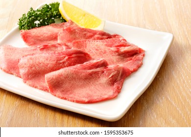 Thin-cut Gyutan (Sliced beef tongue)