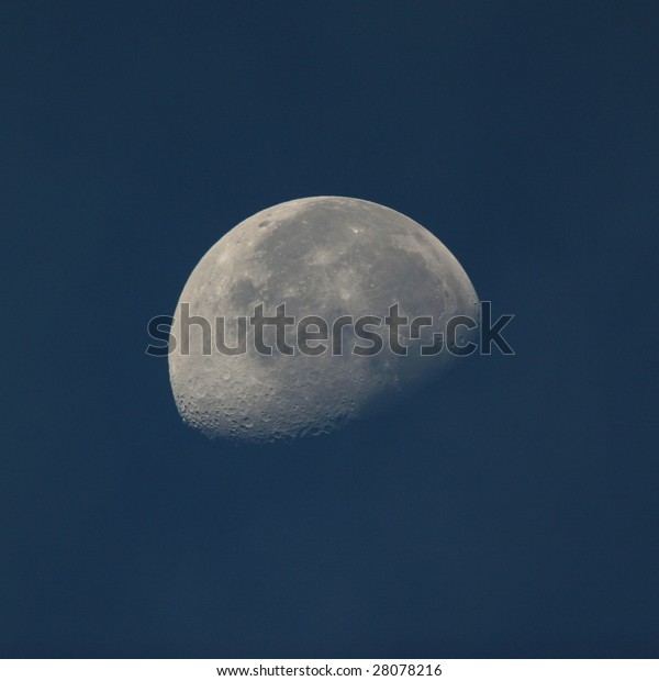 third\
quarter moon in daytime  ,lunar calendar\
22nd