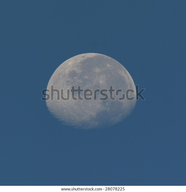 third\
quarter moon in daytime ,lunar calendar\
20th