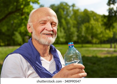 8,828 Old man drinking water Images, Stock Photos & Vectors | Shutterstock