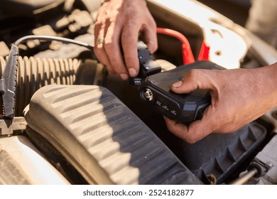 This article offers a practical view on using a portable jump starter in a car engine for emergency efficiency