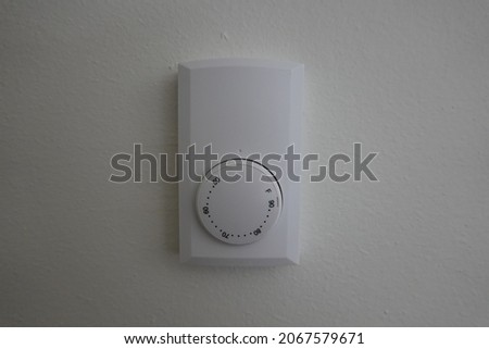 This Cadet Single-Pole, Wall-Mount non-programmable Thermostat offers a temperature range of 40 degrees F - 80 degrees F and is a line voltage.