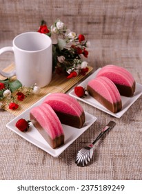 This chocolate-covered strawberry pudding is a refreshing dessert to enjoy on a hot day.