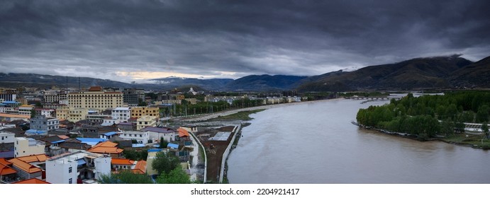 This Is A Group Of Cultural And Landscape Photos Of Western China