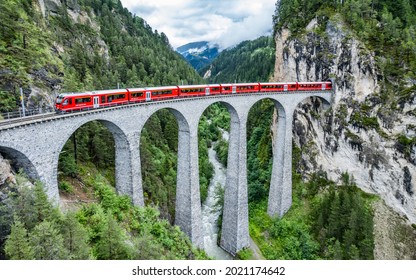 1,288 Landwasser viaduct Images, Stock Photos & Vectors | Shutterstock