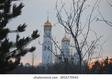 This image features the Ivan the Great Bell Tower, the tallest structure in the Moscow Kremlin complex
