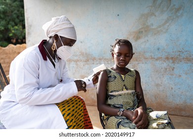 This Image Sitting Black Female Pediatrician Stock Photo 2020149917 ...