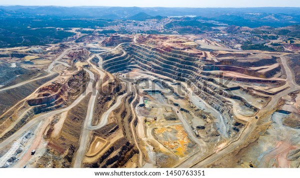 This mine is located in
Riotinto, Huelva, Spain. This area along the Rio Tinto, in the
Andalusian, Spain has been mined for copper, silver, gold, and
other minerals.
