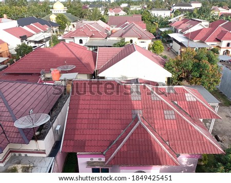 This picture was taken November 1, 2020, located in the city of Jambi Pematang Sulur, a red roofed house