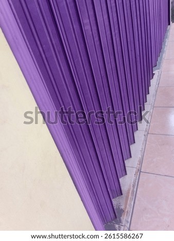 This rolling door has a unique color so it is good as a background image