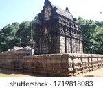 This stone edifice was constructed between 8th and 10th centuries and has the influence of the Pallawa Architecture.It is in Sri Lanka.