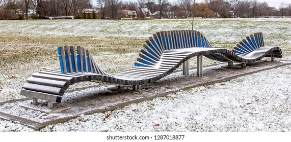 Curved Wooden Bench Images Stock Photos Vectors Shutterstock