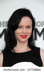 Thora Birch At The 