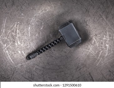 Thor's hammer, Viking weapon