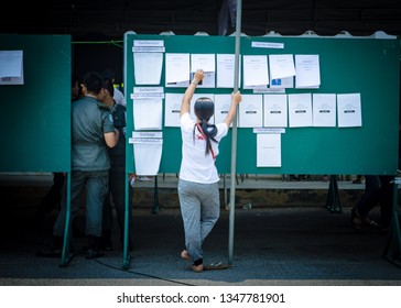 Those Who Are Eligible To Vote, Elections Are Looking Candidates List Members Of The Senate. : Kanchanaburi Thailand 17 March 2019