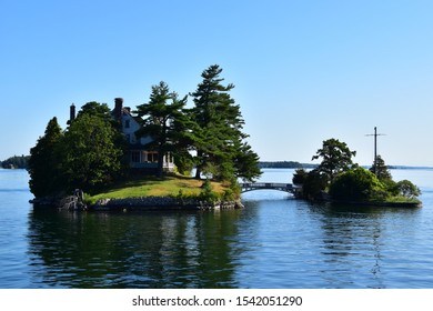 Thousand Islands River San Lorenzo Canada