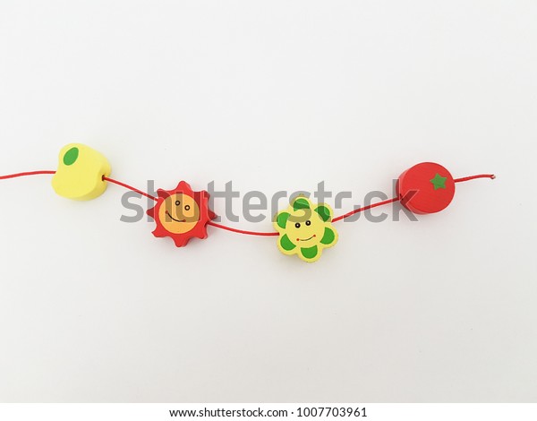 apple beads toy