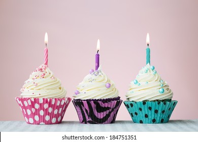 Cupcake Anniversaire Images Stock Photos Vectors Shutterstock