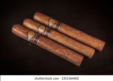 Three Brown Cigars Images Stock Photos Vectors Shutterstock