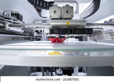 Three dimensional printing machine 