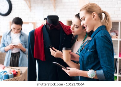 Three Girls Garment Factory New Suit Stock Photo 1062173564 | Shutterstock