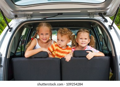 Happy Children Getting Ready Road Trip Stock Photo (Edit Now) 505103647