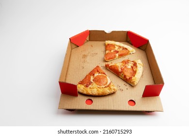 2,078 3 slice pizza Images, Stock Photos & Vectors | Shutterstock