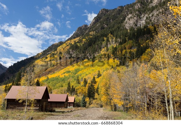 Three Small Log Cabins Along Dirt Stock Photo Edit Now 668868304