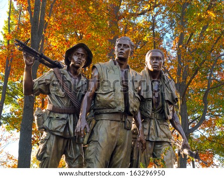 Three Soldiers Vietnam Memorial in the Fall