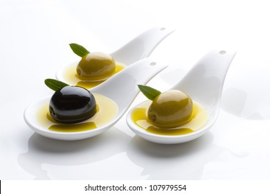 Three Tablespoons Olive Tasting With Three