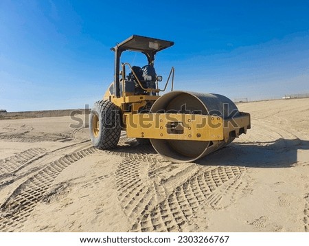 Three wheel roller compactor, Heavy machinery, Heavy site machinery