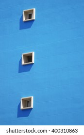 Three windows in a vertical row. Blue background and an empty copy space for editor's text.