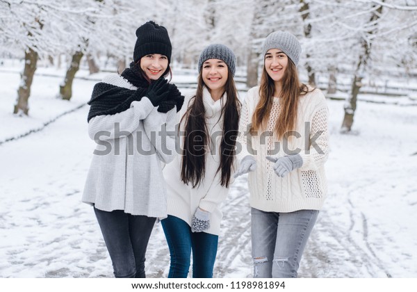 ladies hats and scarves