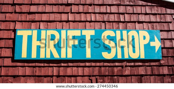 thrift shop\
sign