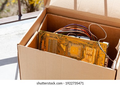 Throwing Away Electronic Waste, Obsolete Pc Components In A Carton Box, Electro Trash Recycling, Old Computer Parts Trashing, Eco, Getting Rid Of Electronics Garbage, Safe Disposal Concept, Nobody