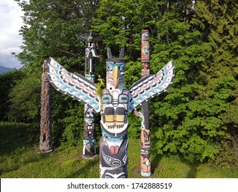 Thunderbird First Nations Totem Pole In Stanley Park, Vancouver Canada - Indigenous Art And Culture - Aerial View