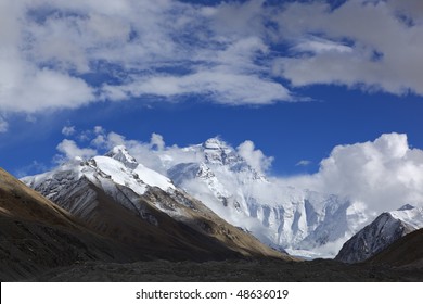 tibet: north face of mount everest (also known as "qomolangma" in local language) viewed from mount everest base camp; HDR image.