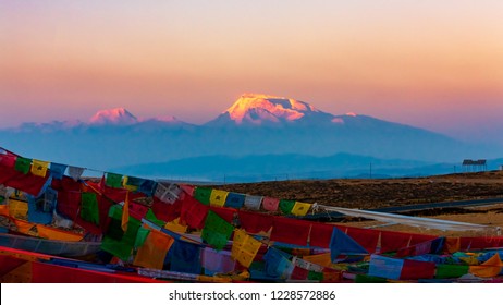 Tibet Plateau Scenery